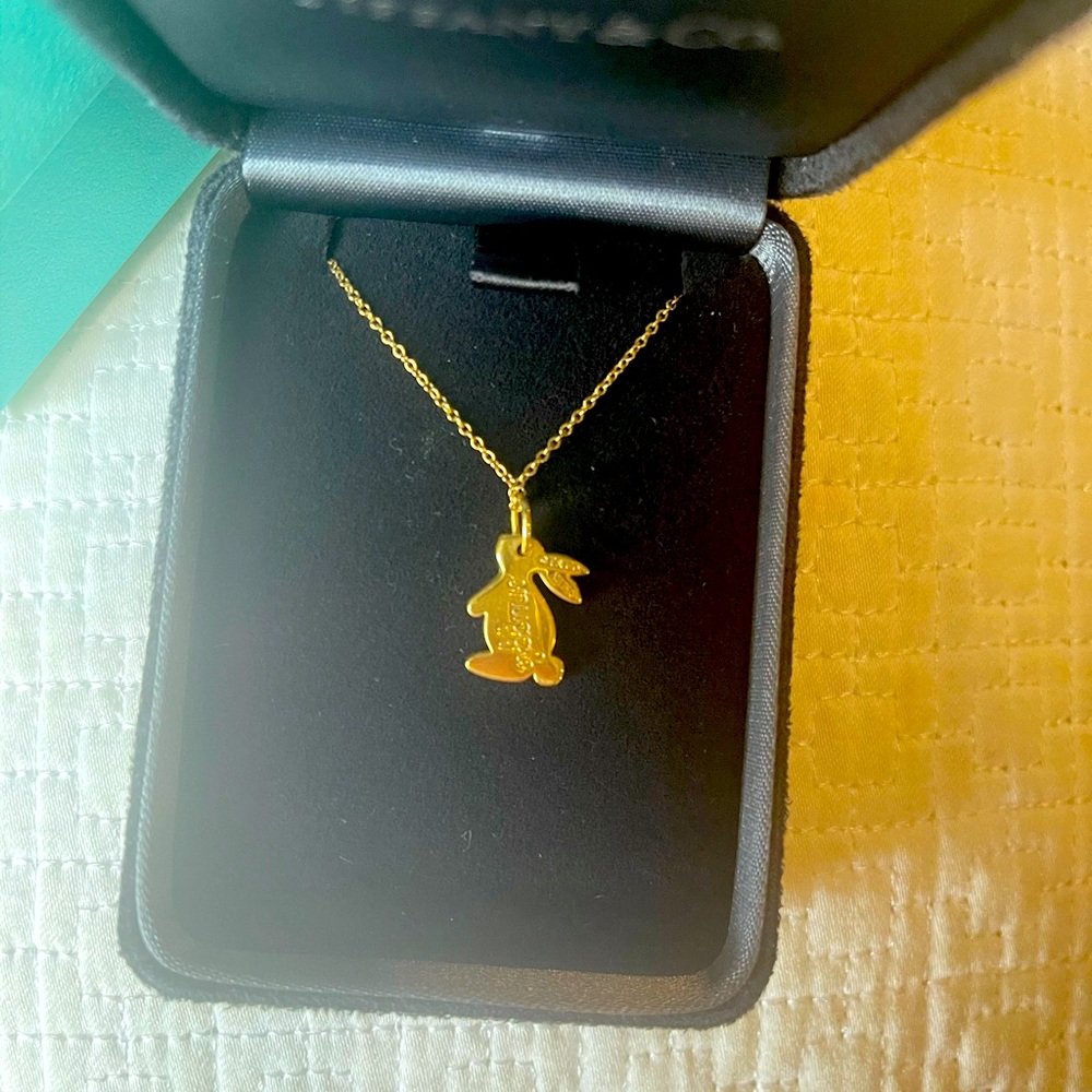 Tiffany and co. 18kt gold Snuggle Bunny Necklace